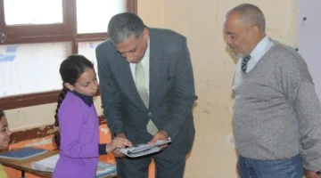 تحويل معلم للتحقيق وإلغاء تكليف مدير مدرسة بقرار إداري مفاجئ